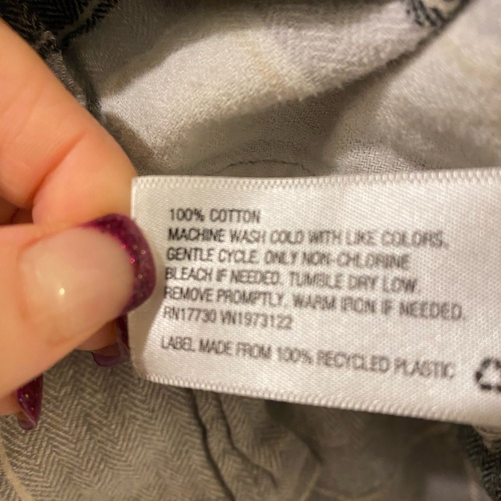 (Sold)UNIVERSAL THREAD buffalo plaid long sleeve button down Shirt, Size XL - Picture 8 of 9